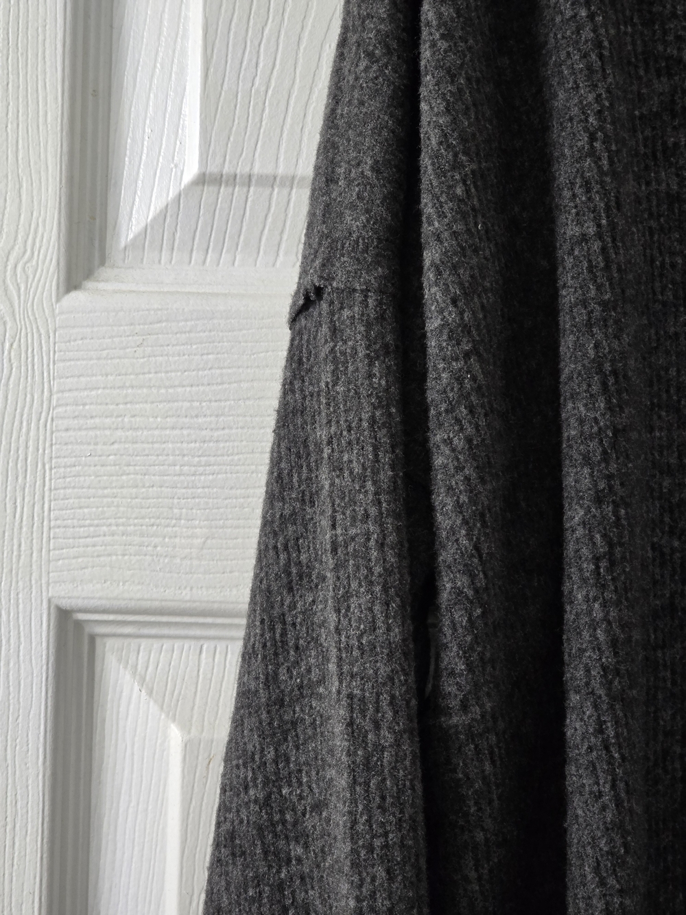 NWOT Zenana Brushed Microfiber Long Sleeve V-Neck Grey Top - XL - Picture 3 of 5